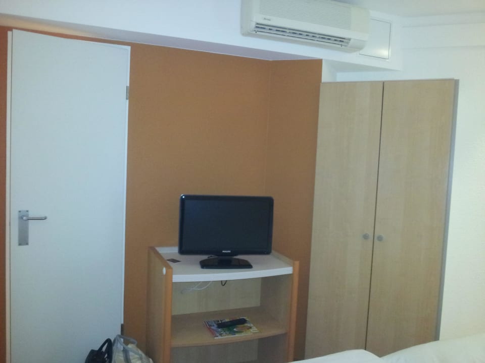 TV Hotel Ibis Frankfurt Centrum