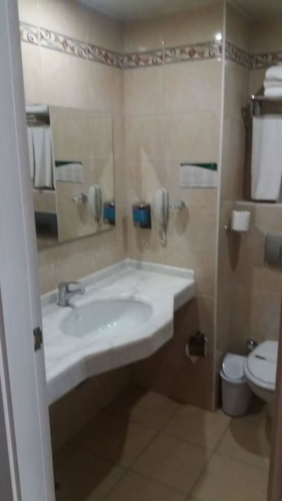 Badezimmer mit WC Hotel Gardenia Beach