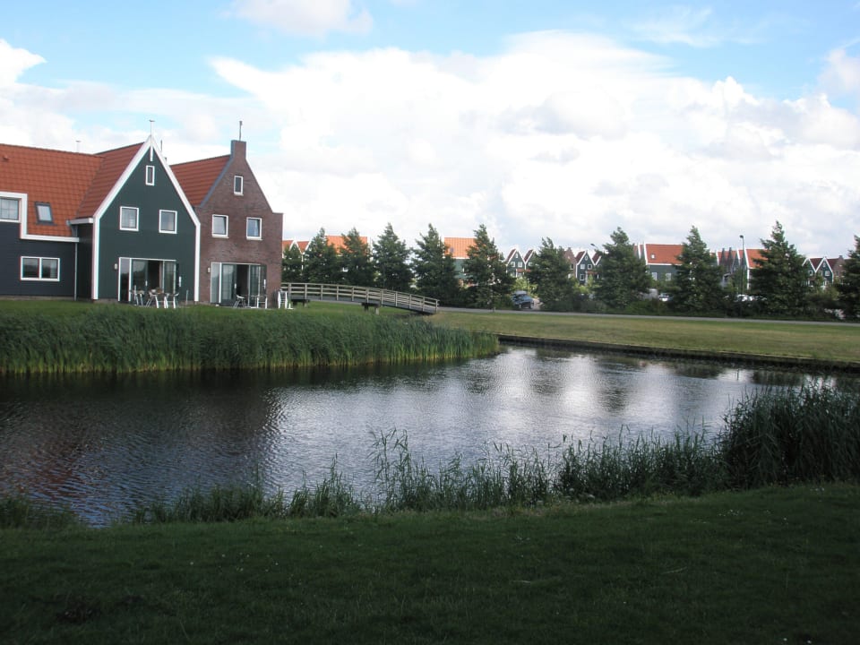 Blick zur Terrasse raus Roompot Marinapark Volendam