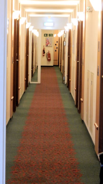 Gang zu den Zimmern ibis Hotel London Docklands - Excel