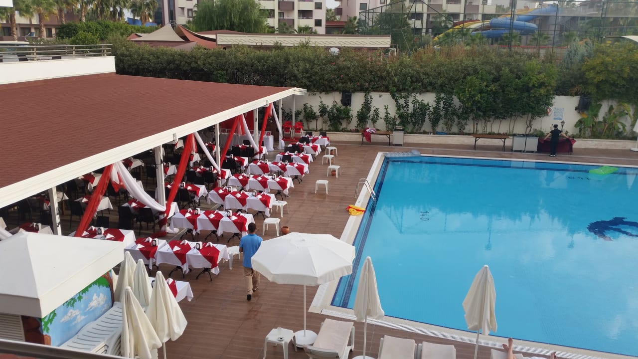 Pool Side Aquamarin Resort & Spa