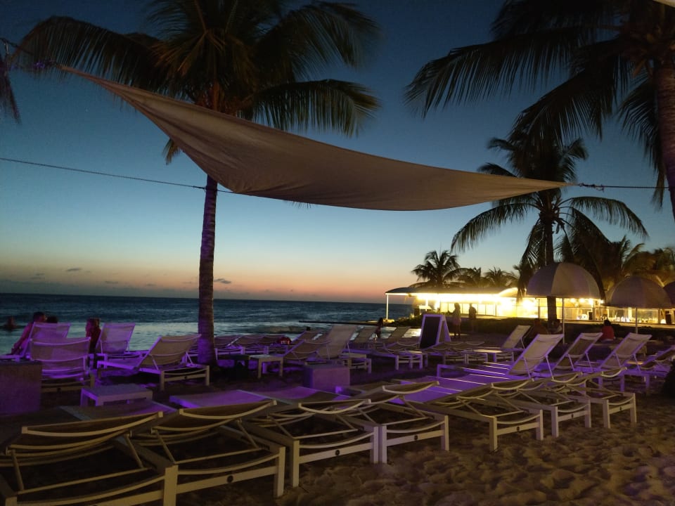 Strand Papagayo Beach Resort