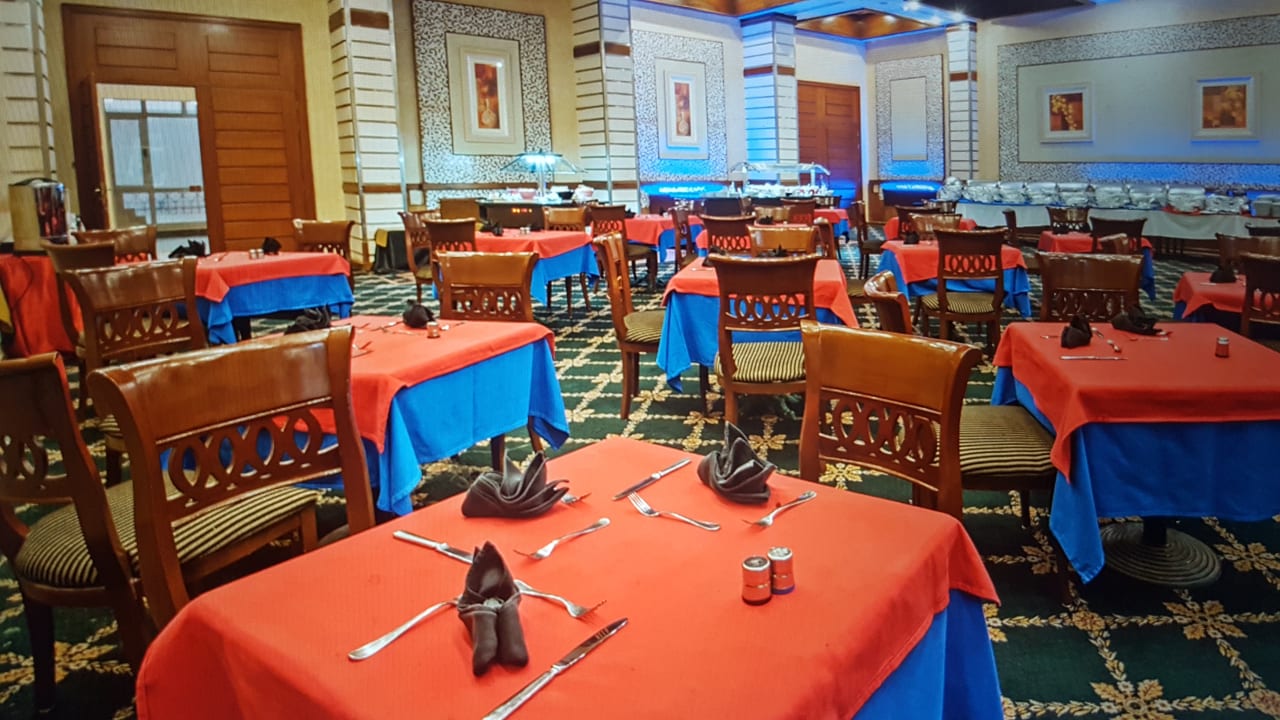 Gastro Royal Lagoons Resort & Aqua Park