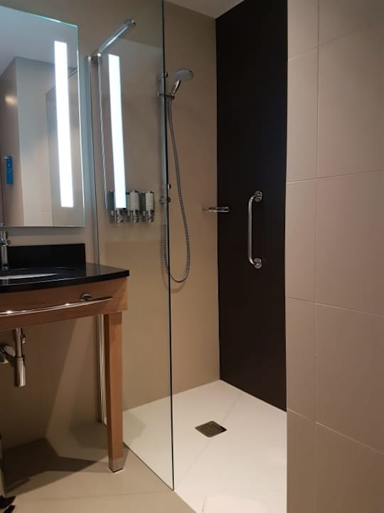 Łazienka Hampton By Hilton Lublin