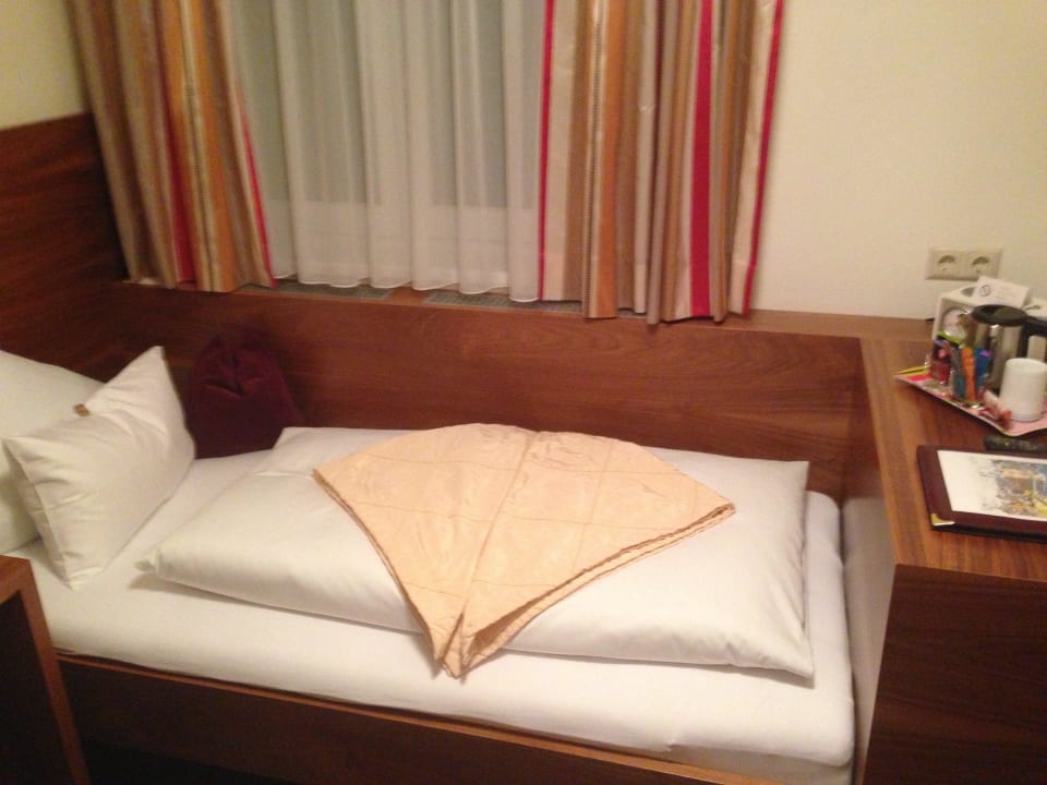 Bett im Einzelzimmer das zellersee