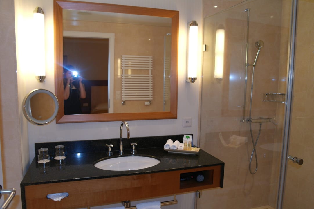 Ванная комната Hotel De la Paix Lausanne