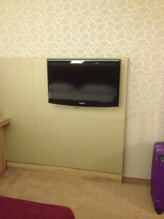 Super Flach TV Hotel Schillerpark Linz, a member of Radisson Individuals