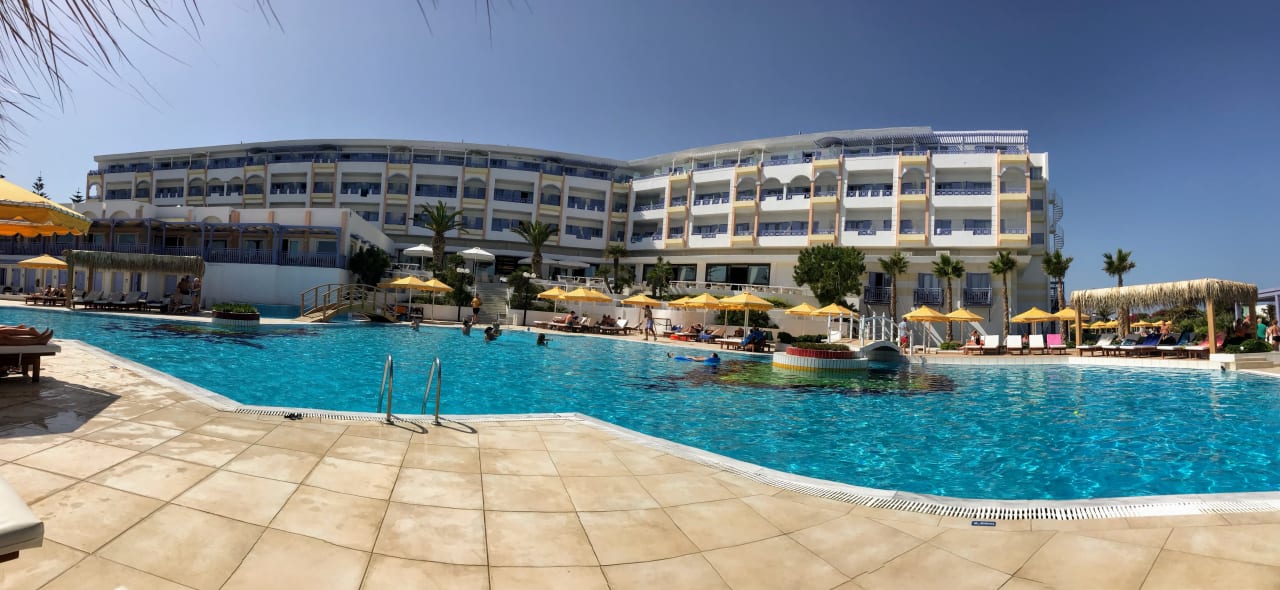 Pool Hotel Serita Beach