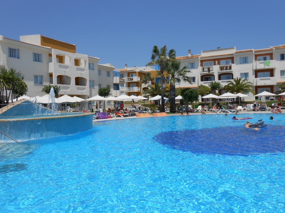 Pool blau punta reina