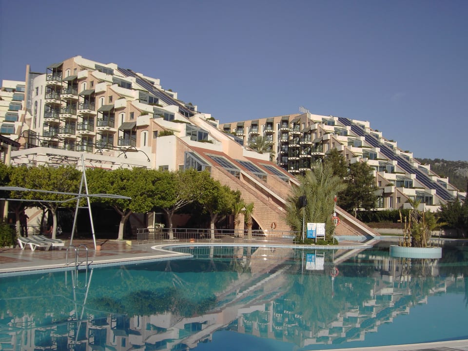 Hauptgebäude Limak Limra Hotel & Resort