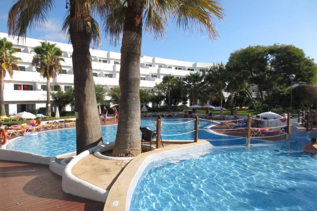 Pool im ersten Innenbereich Blue Sea Club Martha’s Resort