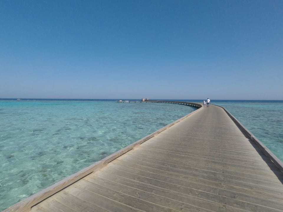 Strand The Breakers Diving & Surfing Lodge