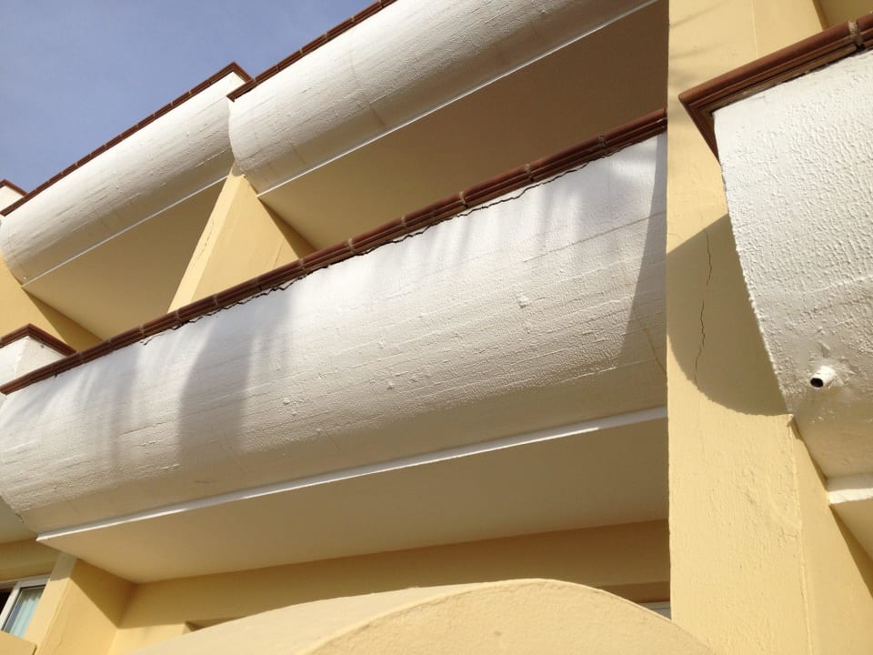 Risse im Balkon Hotel Riu Palace Jandia