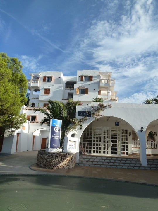 Hotelansicht Straßenseite Gavimar La Mirada Club Resort