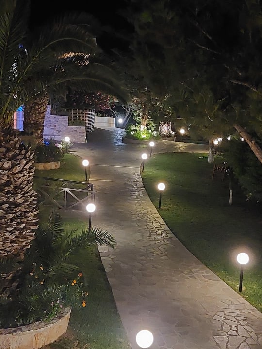 Gartenanlage Hotel Kalithea Horizon Royal