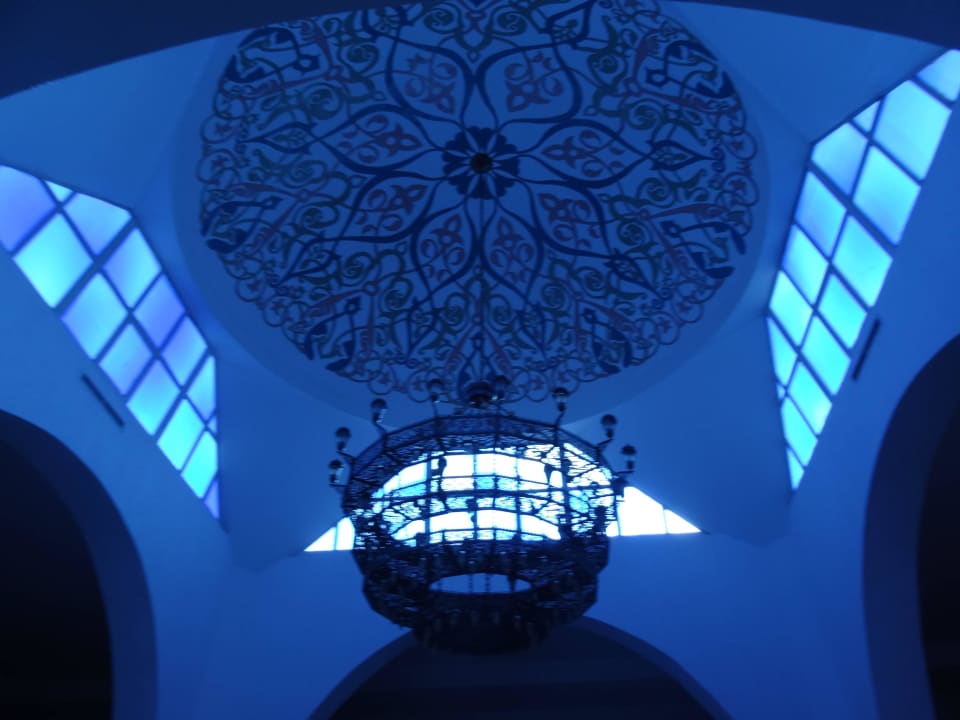 Kuppel der Lobby Desert Rose