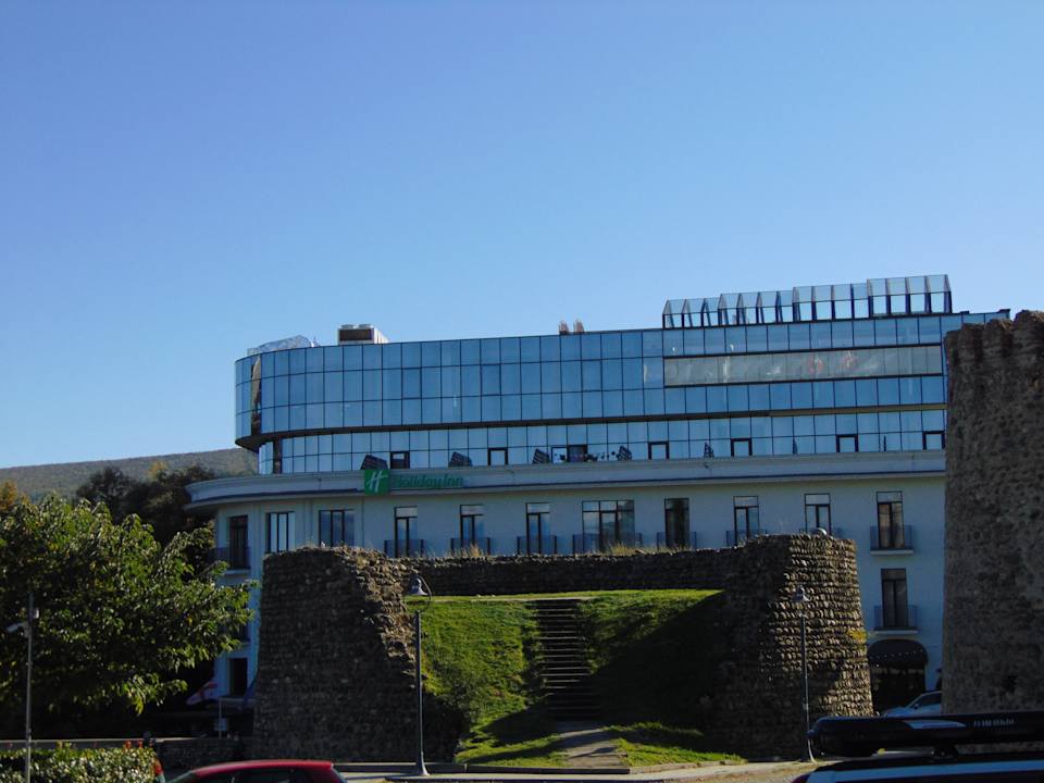 Außenansicht Holiday Inn Telavi