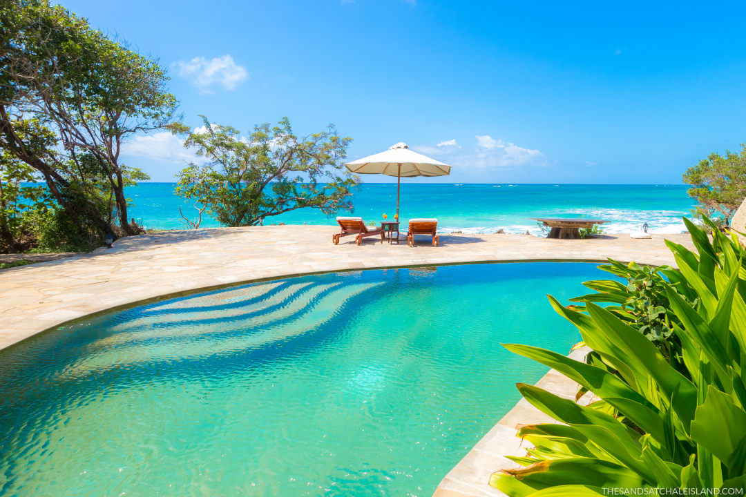 Pool The Sands At Chale Island