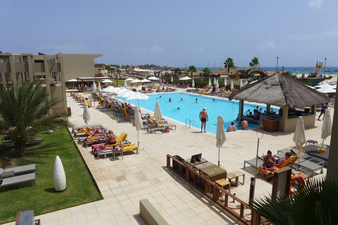 Pool Oasis Salinas Sea