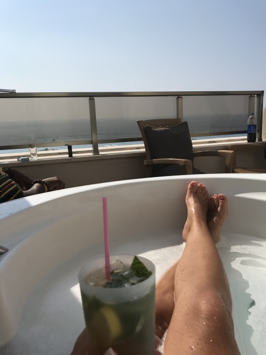 Zimmer Saturn Palace Resort Hotel