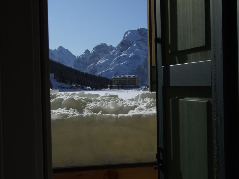 Widok z pokoju Grand Hotel Misurina