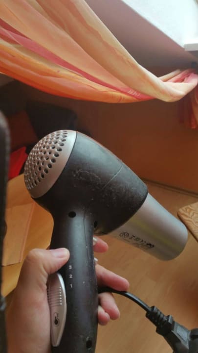 Besifter Föhn hinten Hotel Düne Süd