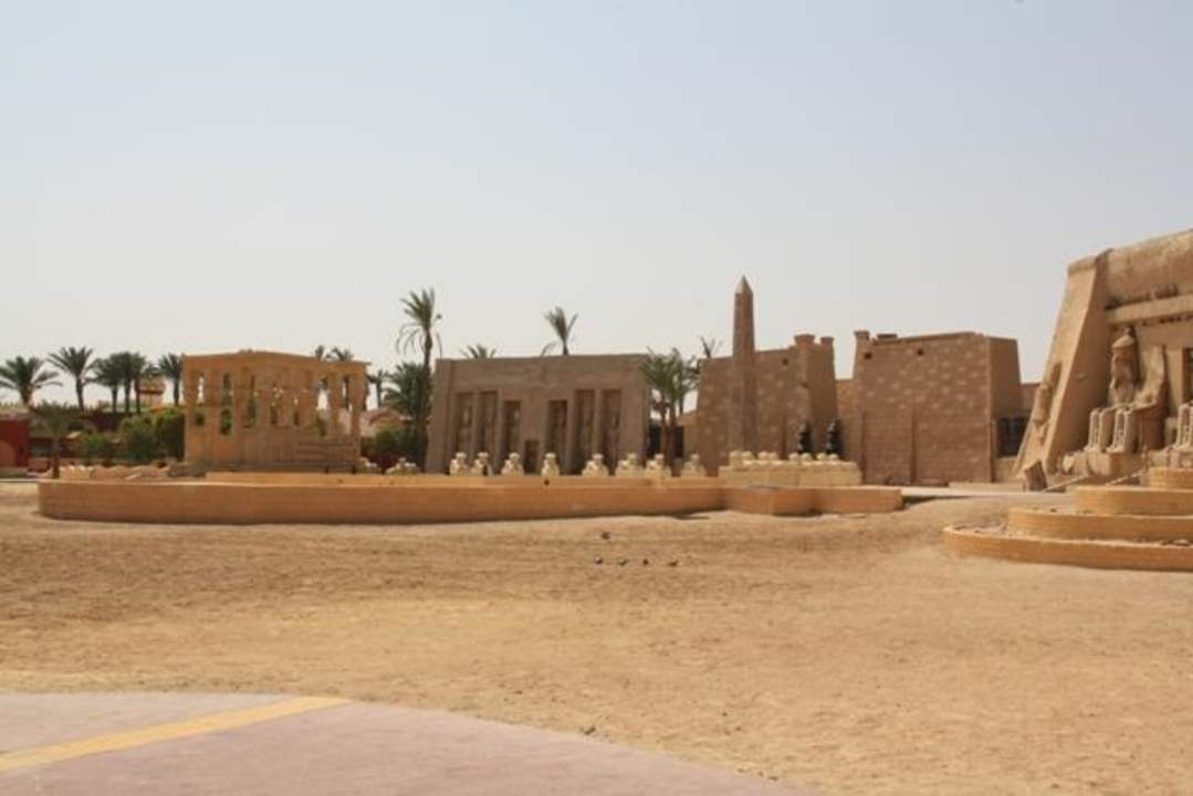 Kulisse für Reiter- und Lichtshow Pickalbatros Alf Leila Wa Leila Resort - Neverland Hurghada