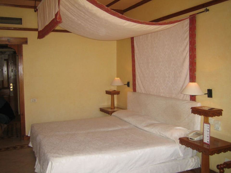 Bett The Grand Resort