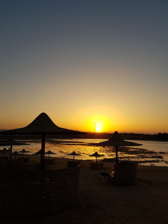Strand Jaz Dar EL Madina