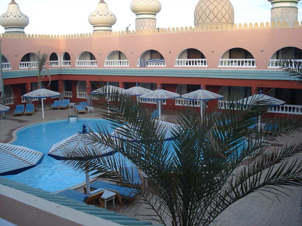 Einer der vielen Pools Pickalbatros Alf Leila Wa Leila Resort - Neverland Hurghada