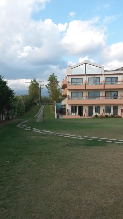 Ein Ende der Hotelanlage Kiani Beach Resort Family All Inclusive