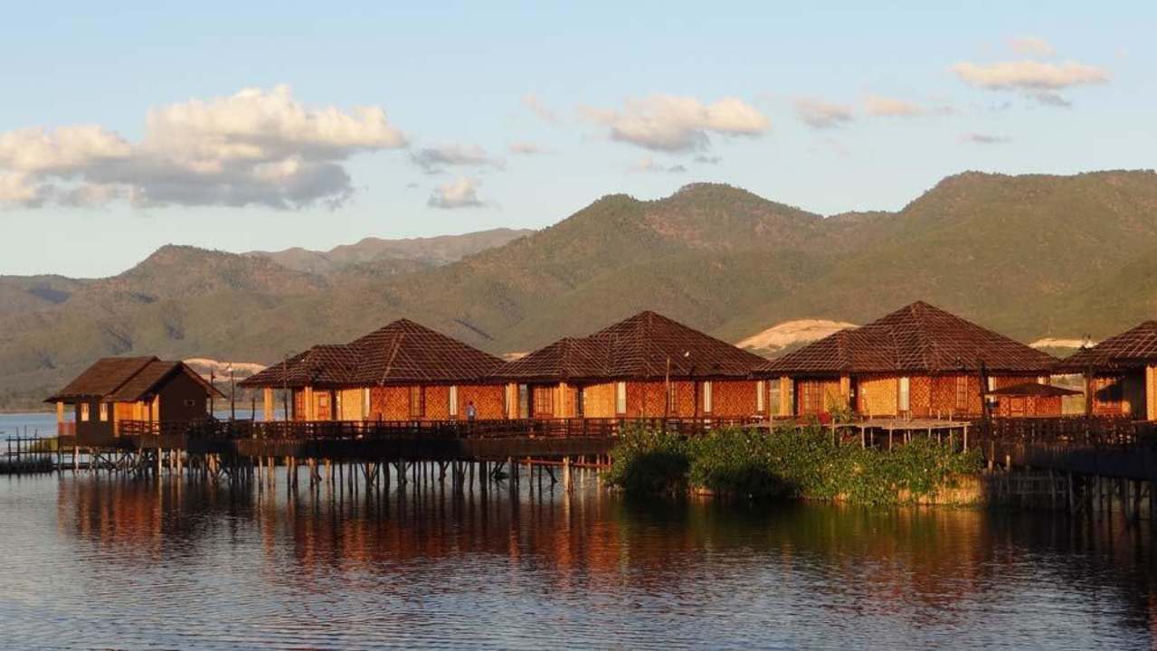 Bungalows auf der Nordostseite Hotel Golden Island Cottages 1 & 2