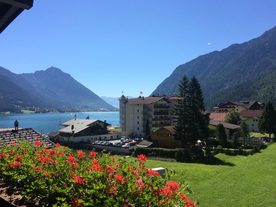 Ausblick Das Karwendel - Ihr Wellness Zuhause am Achensee