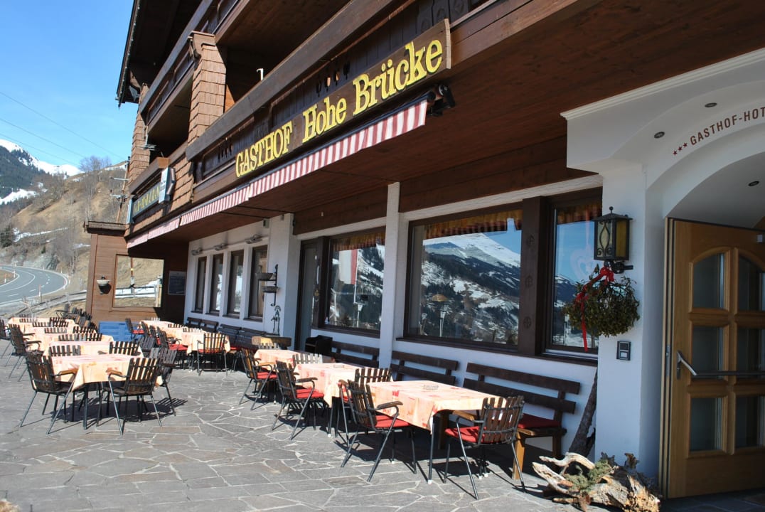 Die riesige Terrasse mit wunderschönem Ausblick Panoramagasthof-Hotel Hohe Brücke