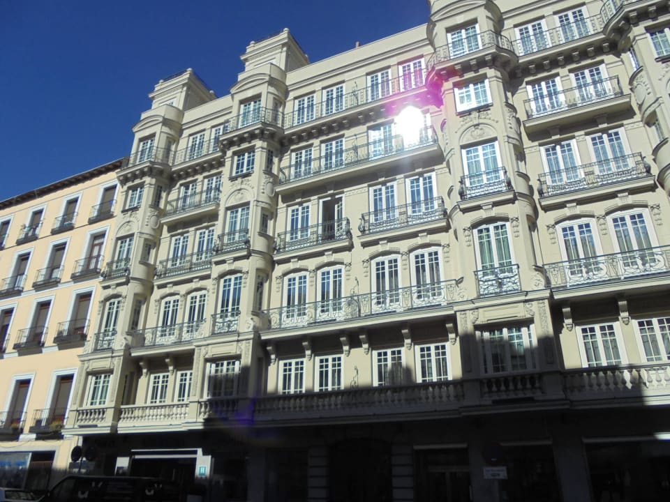 Fasada Hotel Catalonia Atocha