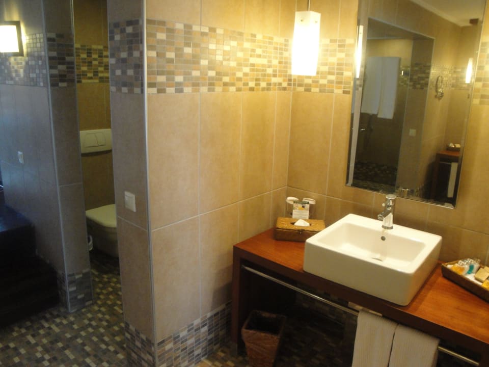 Zwei Waschtische Rixos Sungate