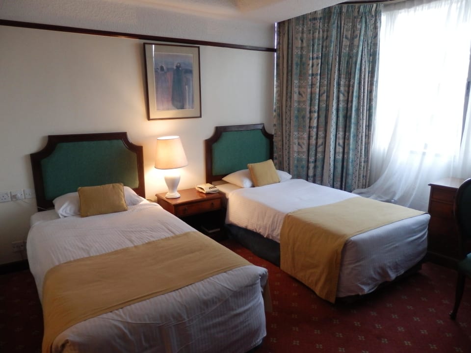 Betten ohne Moskitonetz Hotel Nairobi Safari Club