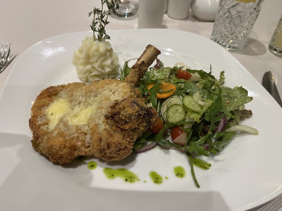 Gastro Premier Le Reve Hotel & Spa