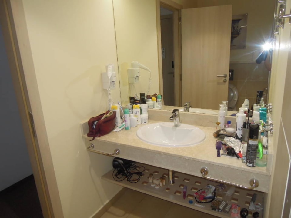 Bad Dreams Sunny Beach Resort & Spa