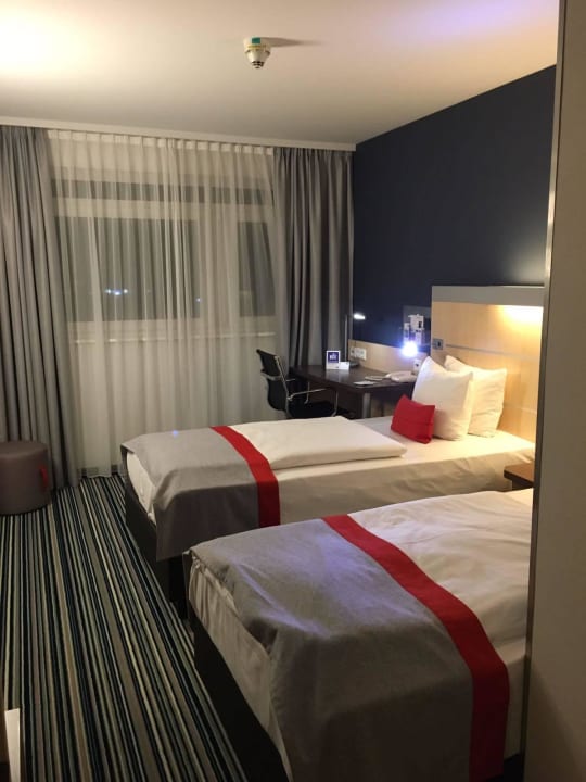 Zimmer Holiday Inn Express München - Messe
