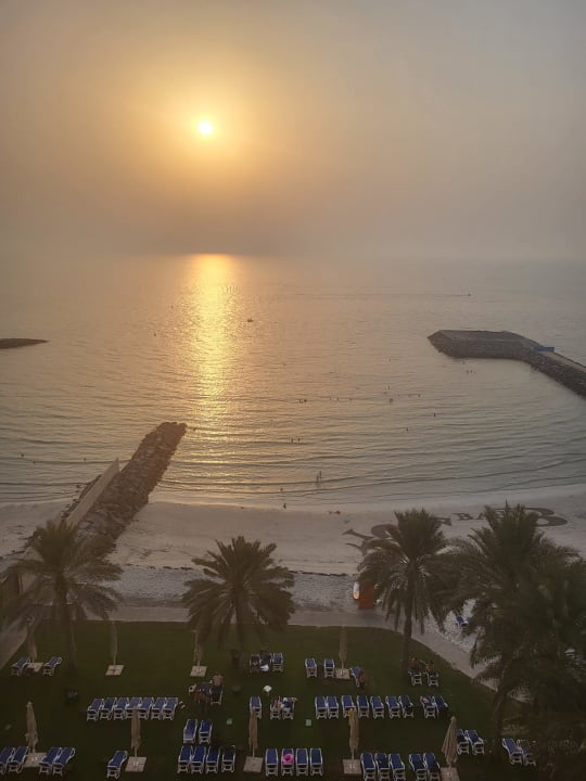 Strand Bahi Ajman Palace Hotel