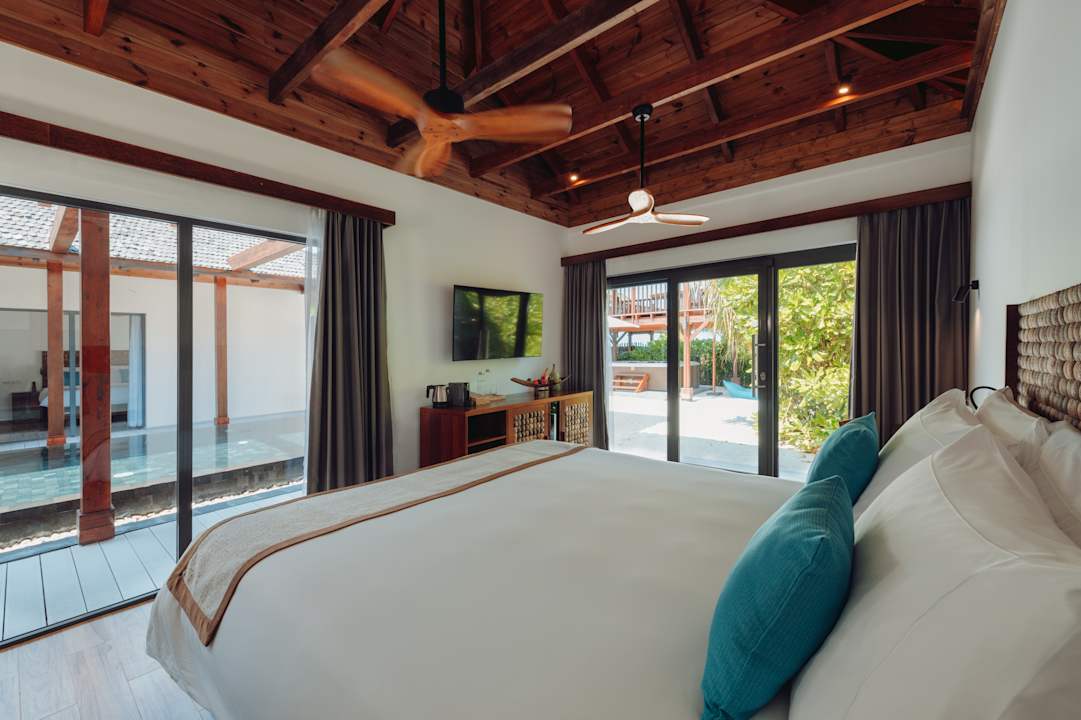 Zimmer Kuredhivaru Resort and Spa, Maldives