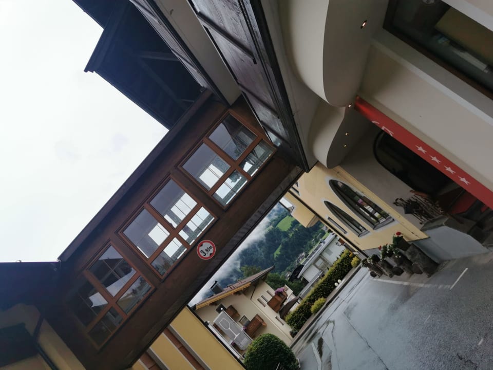 Ausblick DER GREIL Wein & Gourmethotel