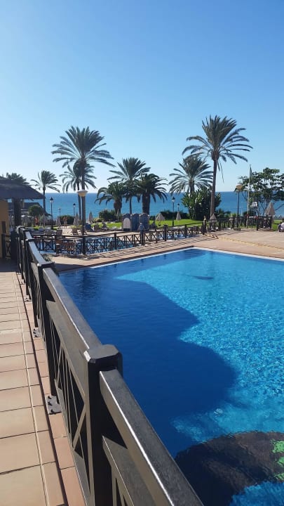 Blick von der Brücke zum Pool und Meer SBH Costa Calma Beach Resort