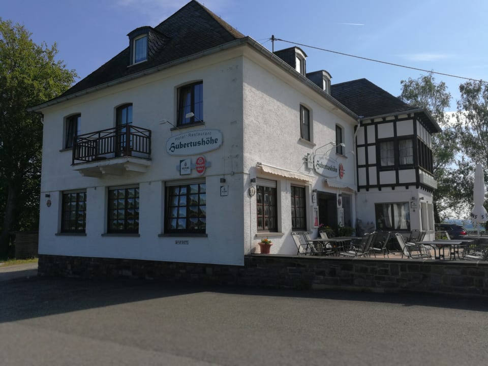 Außenansicht Hubertushöhe Inh. Hüsniye Packmor Hotel