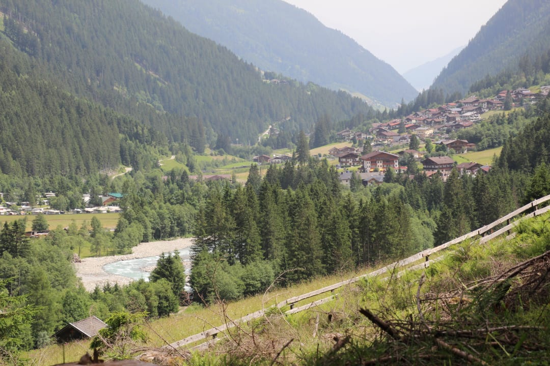 Außenansicht Hotel Bergcristall