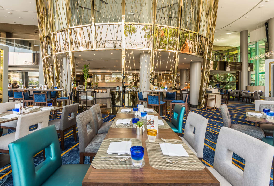 Restaurant Chatrium Hotel Riverside Bangkok