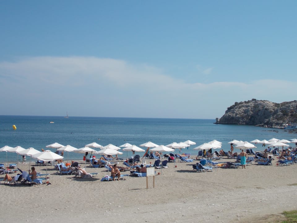 Liegen und Sonnenschirme sind gratis SENTIDO Port Royal Villas & Spa