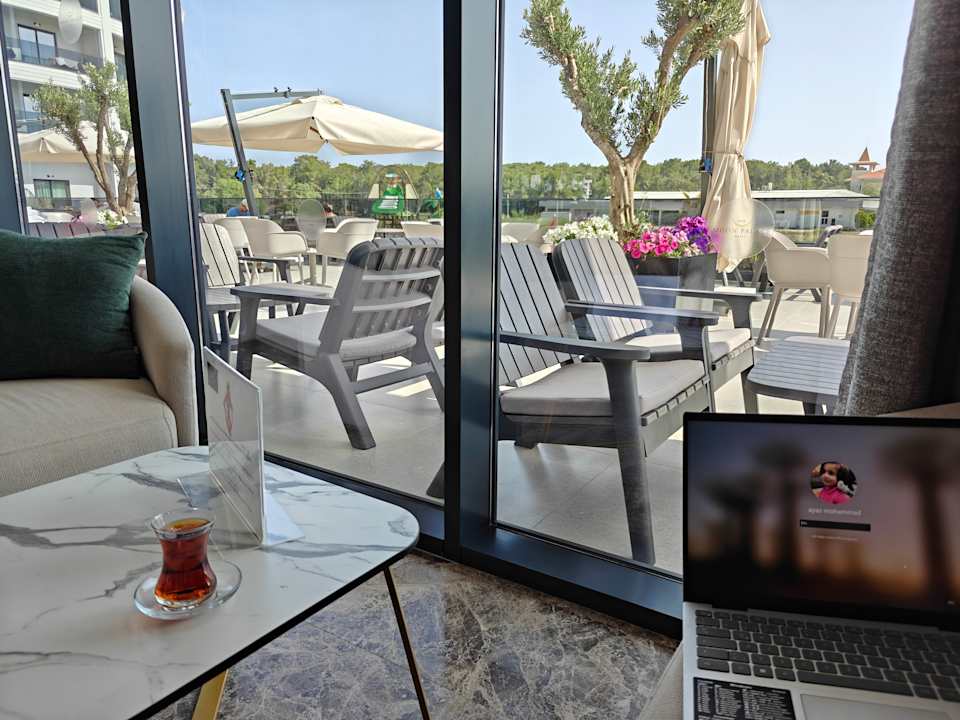 Pool Side Moon Palace Hotel