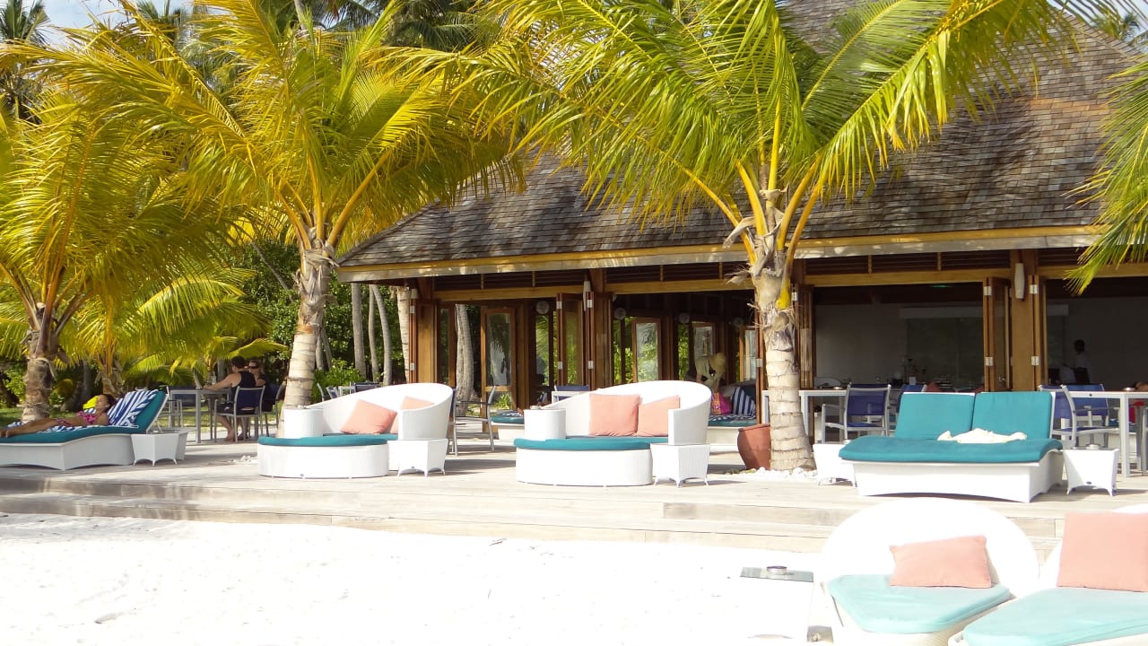 Dhoni - Bar Meeru Maldives Resort Island